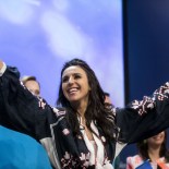 Article thumbnail: STOCKHOLM, SWEDEN - MAY : Singer Jamala representing Ukraine celebrates winning the 2016 Eurovision Song Contest during a press conference in Stockholm, Sweden on May 15, 2016. (Photo by Mehmet Kaman/Anadolu Agency/Getty Images)