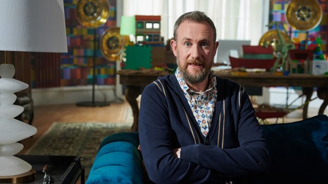 Article thumbnail: Band Lead (Alex Horne); The Horne Section TV still Channel 4