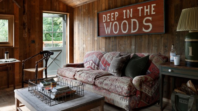 Article thumbnail: Cove Valley's cosy interiors (Photo: Supplied)