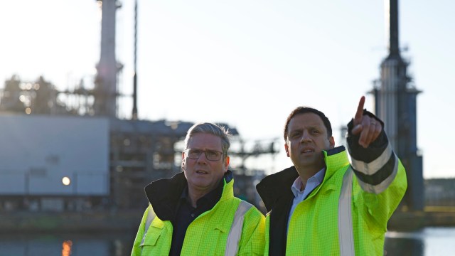 Article thumbnail: Labour leader Sir Keir Starmer (left) with Scottish Labour leader Anas Sarwar, during a visit to St Fergus Gas Terminal, a clean power facility in Aberdeenshire. Picture date: Friday November 17, 2023. PA Photo. See PA story POLITICS Starmer. Photo credit should read: Jeff J Mitchell/PA Wire
