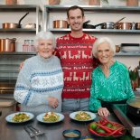 Article thumbnail: Mary Berry's Highland Christmas,13-12-2023,Shirley Erskine, Mary Berry, Andy Murray,with Mary's Kedgeree with Spinach and Herbs **STRICTLY EMBARGOED NOT FOR PUBLICATION UNTIL 00:01 HRS ON SATURDAY 2ND DECEMBER 2023**,Rumpus Media,Mark Mainz BBC TV TV Still